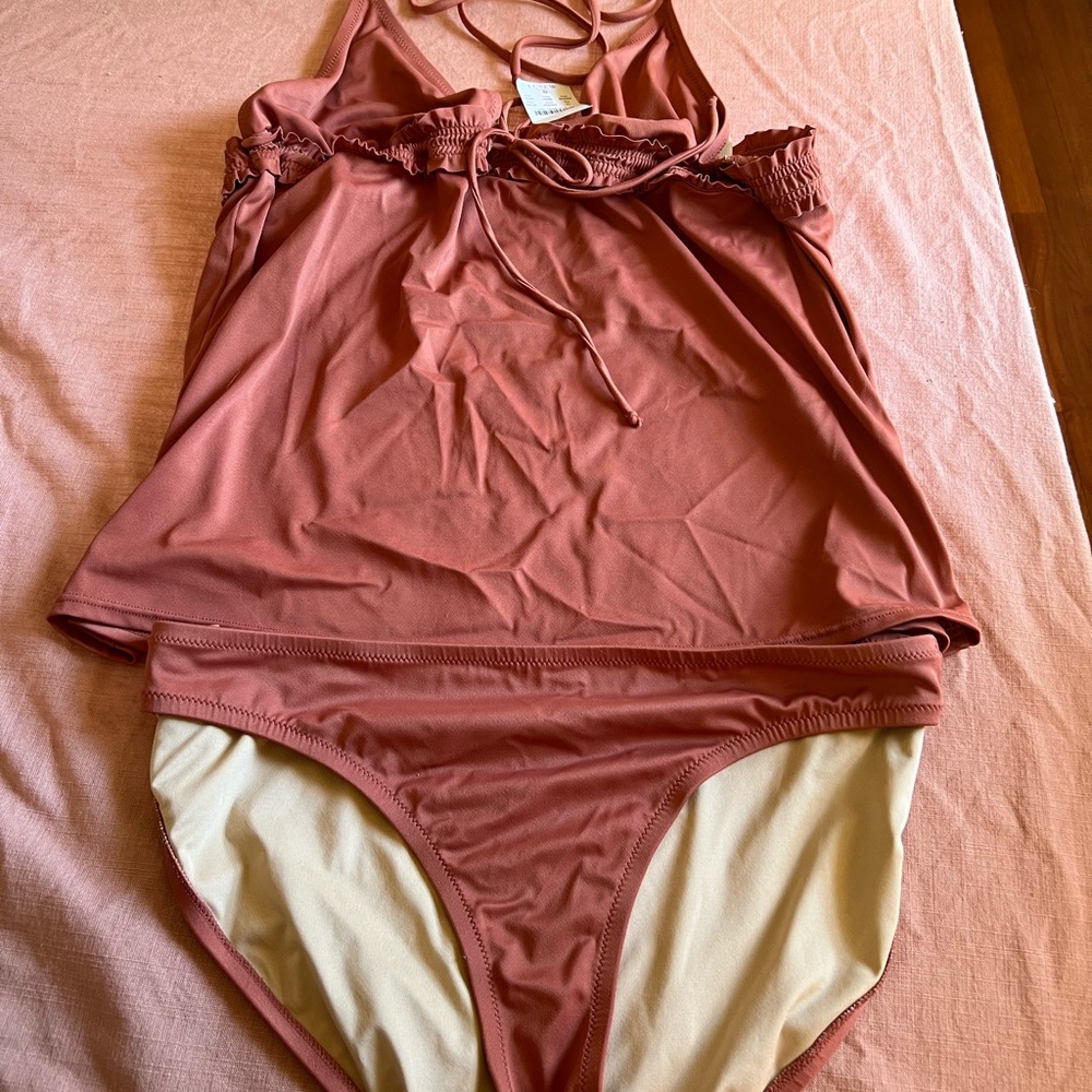 J. crew Tankini set in a beautiful clay color. Size Xl. New with tags.